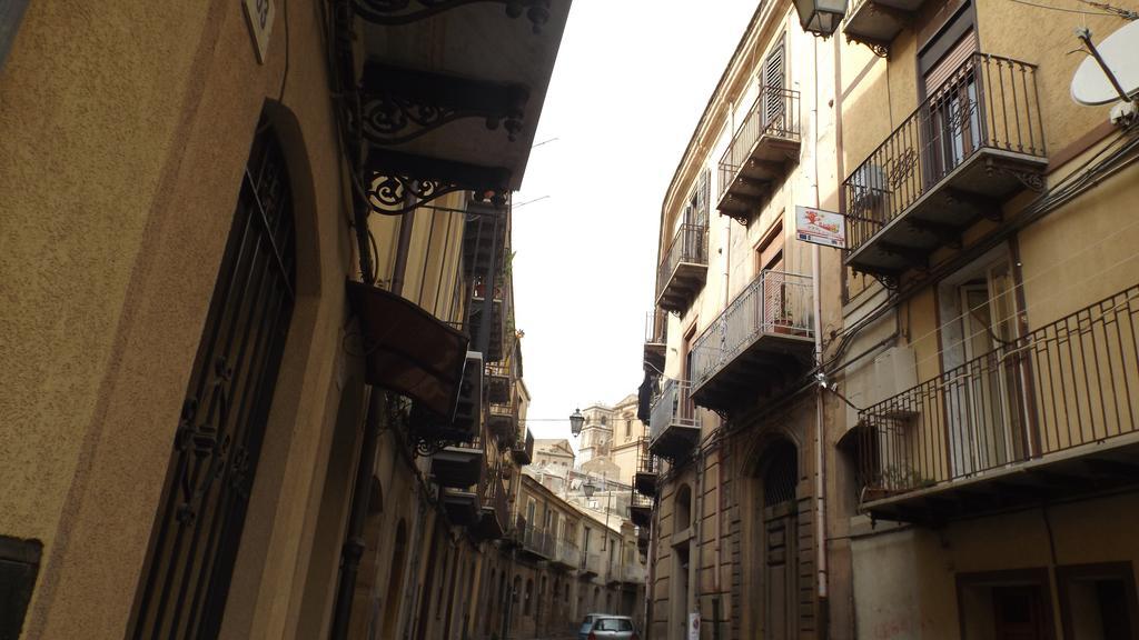 Bed And Breakfast Baobab Piazza Armerina Exterior foto
